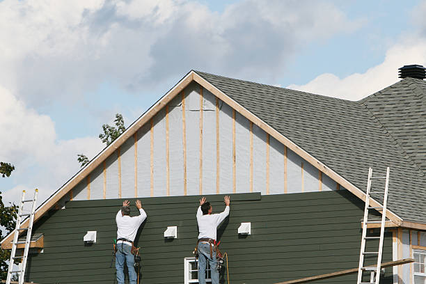 Professional Emergency Siding Repair technician working in Willingboro, NJ